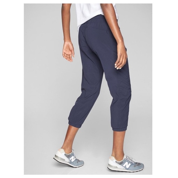 Athleta La Viva Blue Jogger Capri Pants - Picture 3 of 12